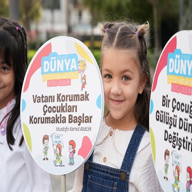 Kadıköylü Miniklerden Çocuk Hakları Mesajı