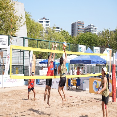 Kalamış’ta Plaj Voleybolu Turnuvası Başlıyor